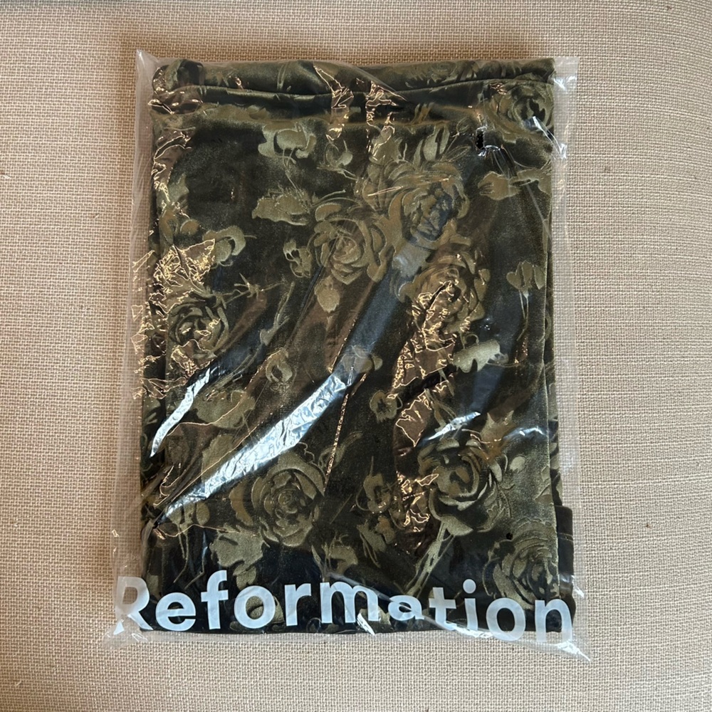 NEW Reformation Elise Knit Midi Dress - Green Floral Velvet - Picture 3 of 8